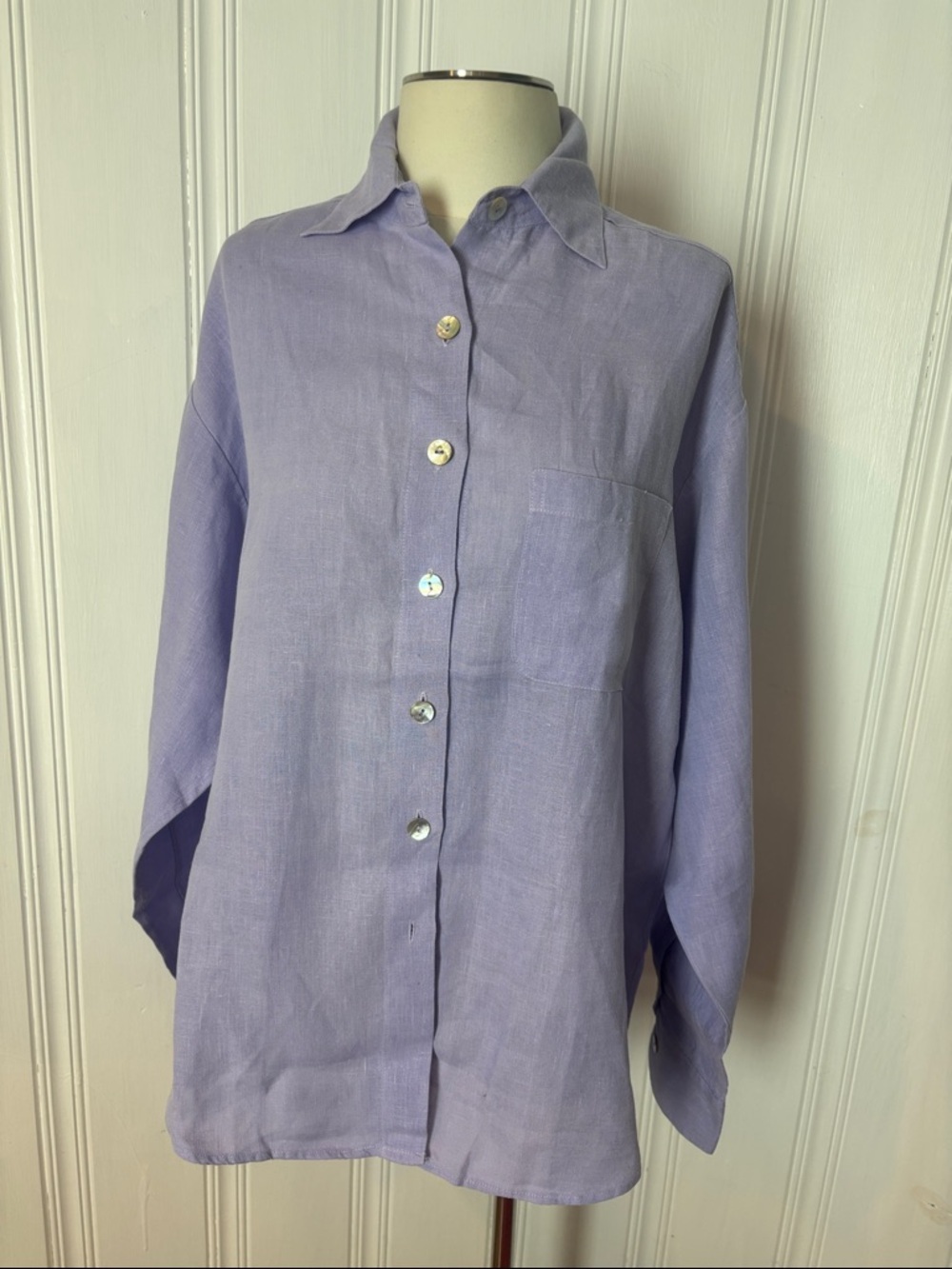 BRYN WALKER 100% Soft Lavender Linen Button-Up Shirt - Size Medium